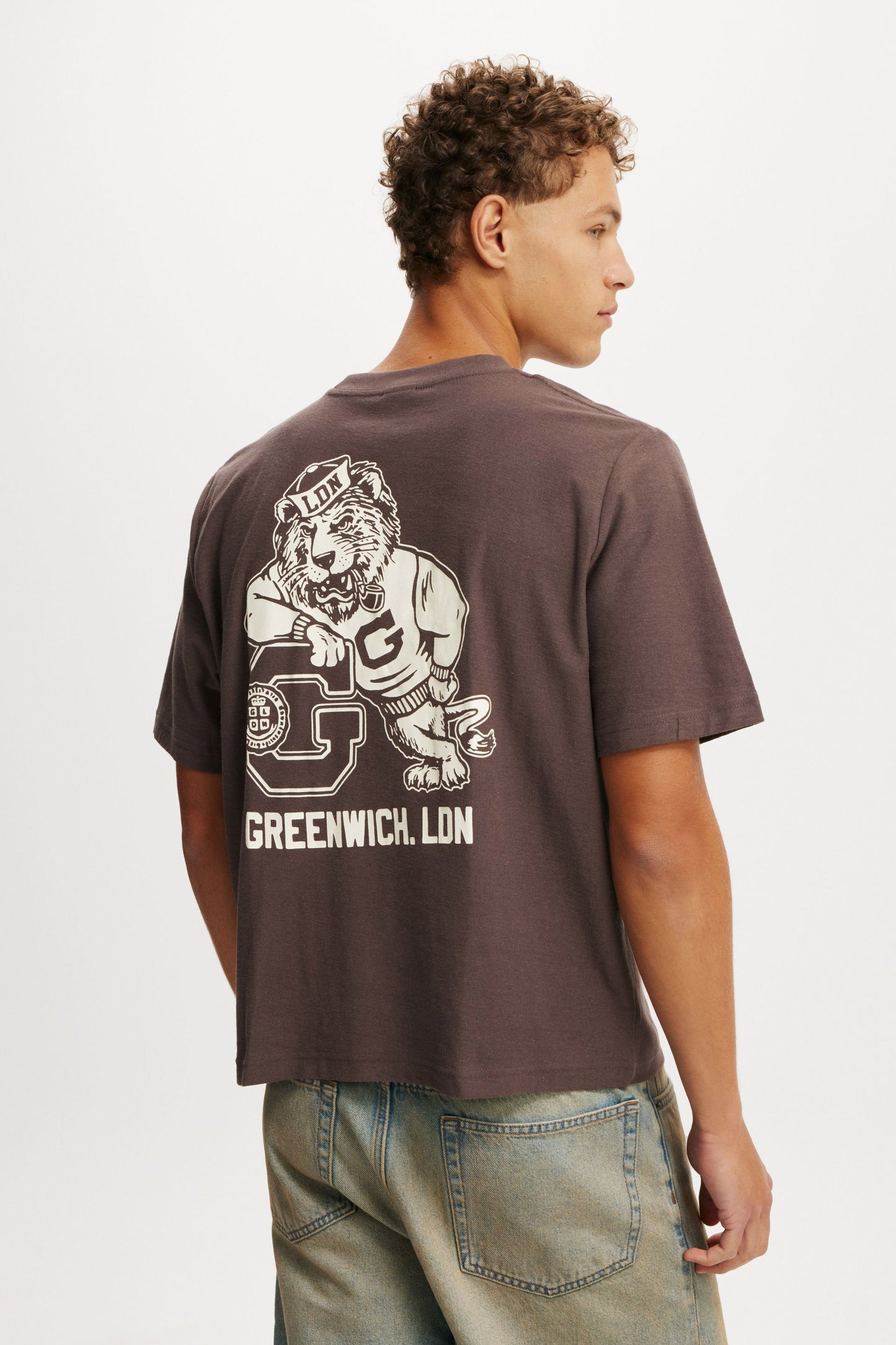 Cropped Fit Graphic T-Shirt