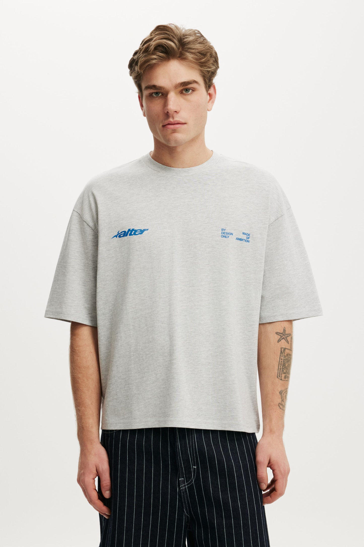 Cropped Fit Graphic T-Shirt