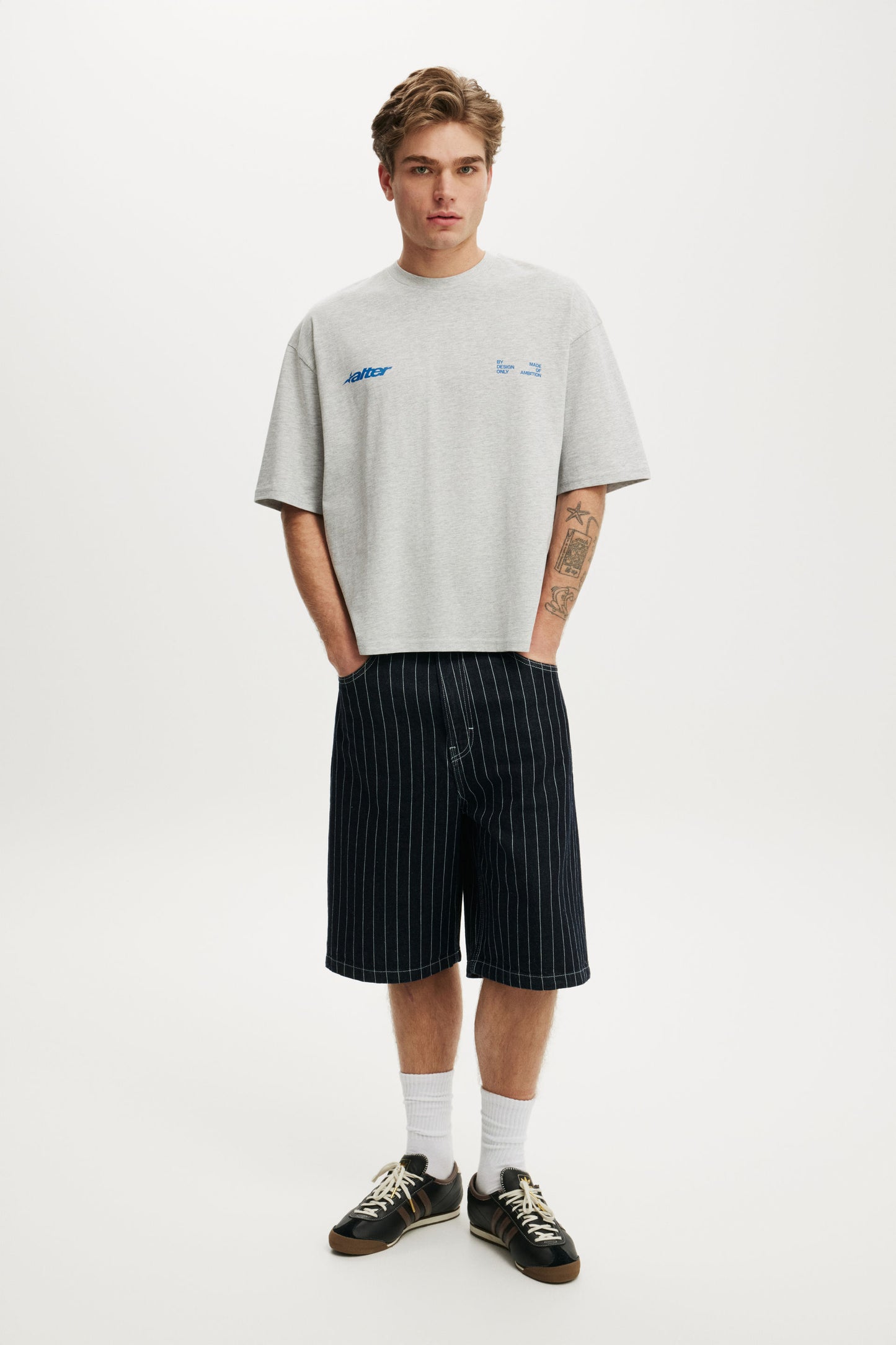 Cropped Fit Graphic T-Shirt