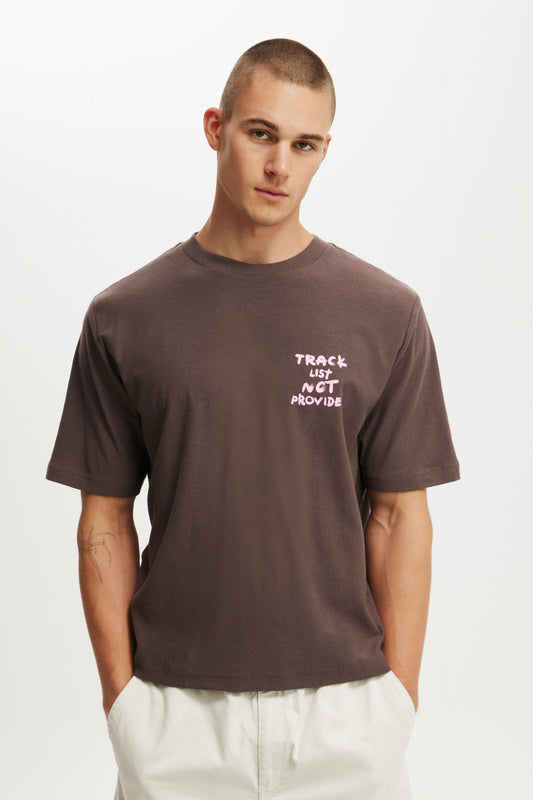 Cropped Fit Graphic T-Shirt