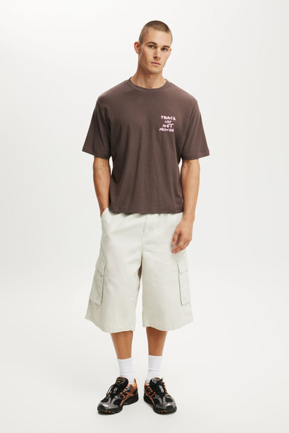 Cropped Fit Graphic T-Shirt