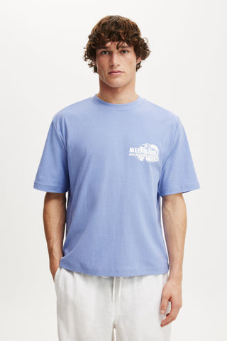 Cropped Fit Graphic T-Shirt