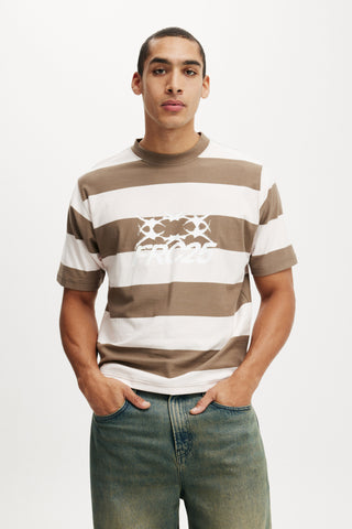 Cropped Fit Graphic T-Shirt