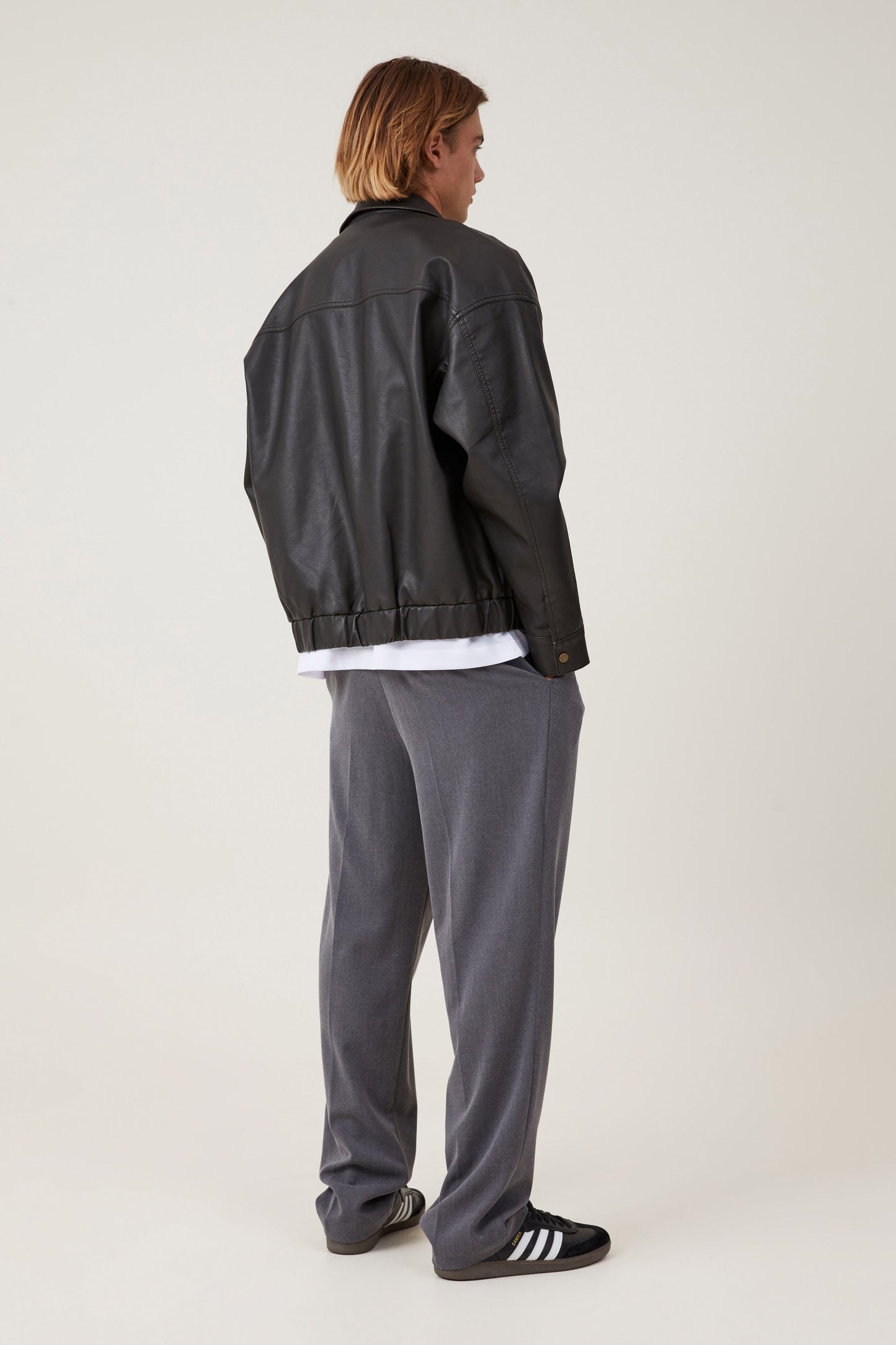 Relaxed Pleated Pant