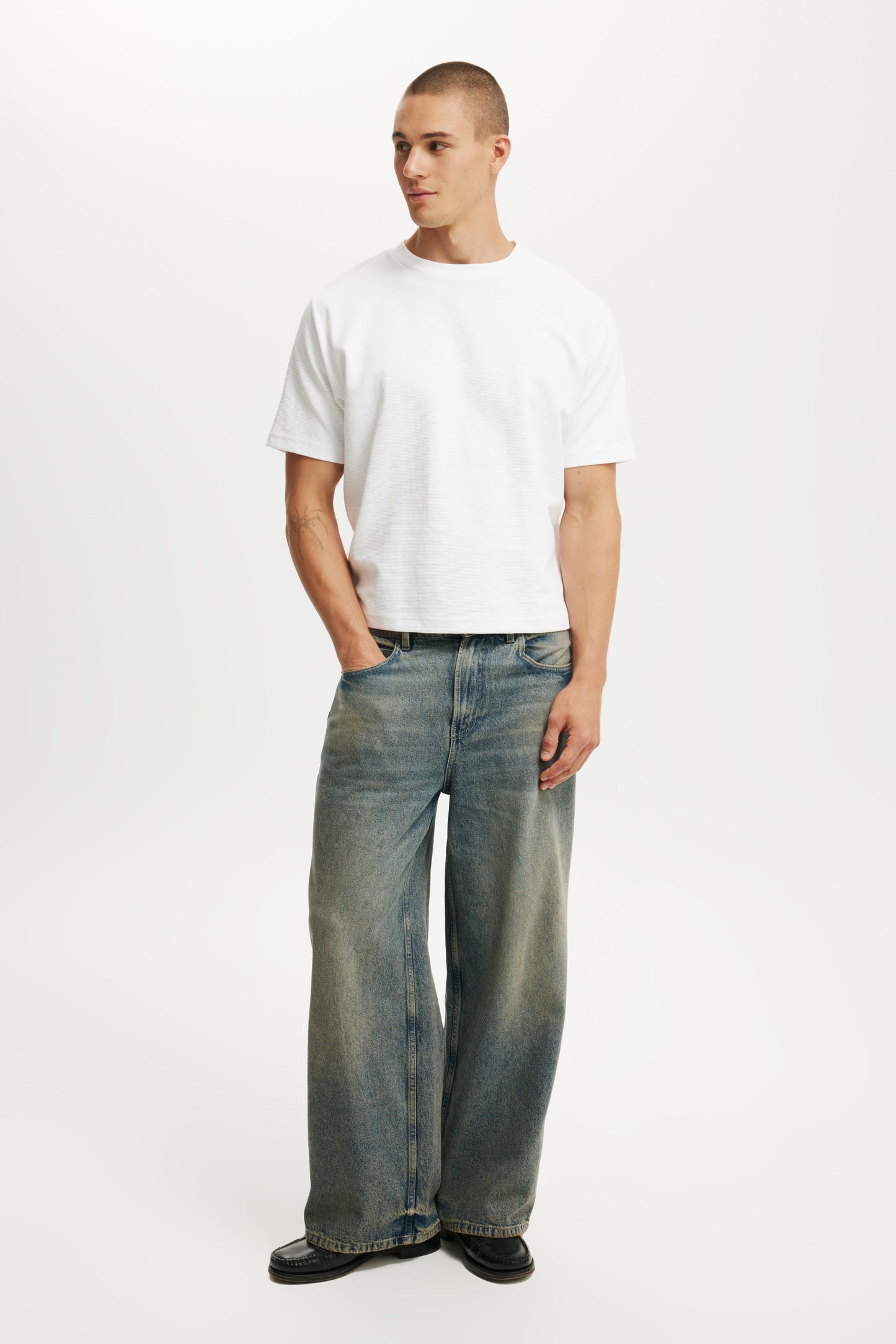 Cropped Fit Textured T-Shirt