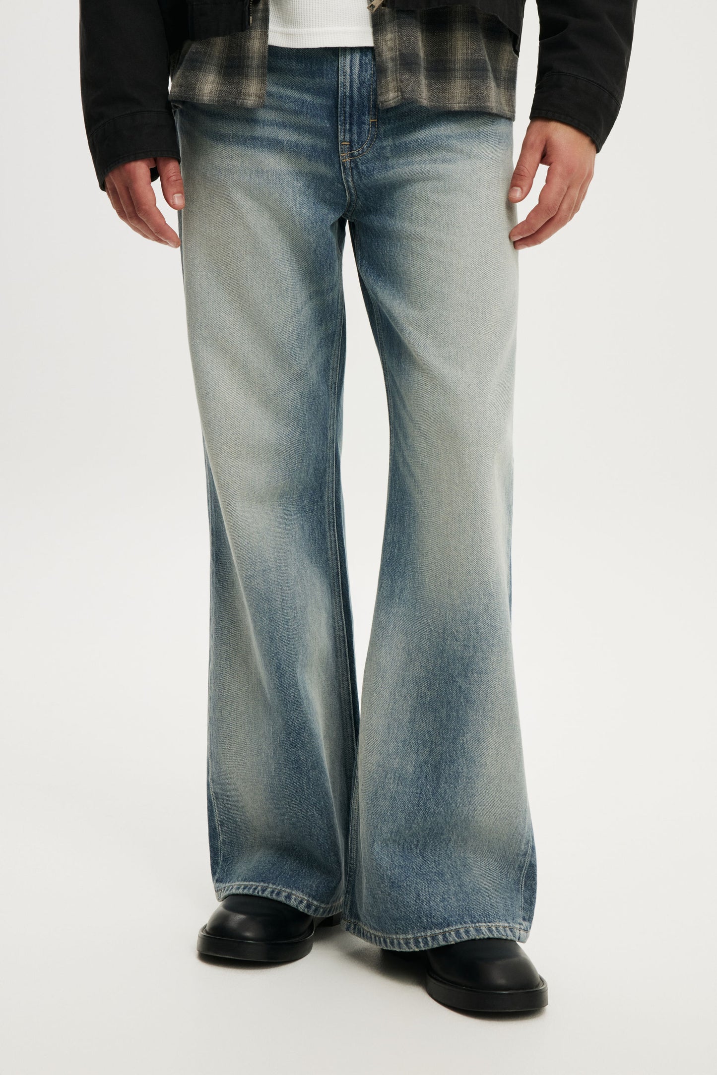 Baggy Bootcut Jean
