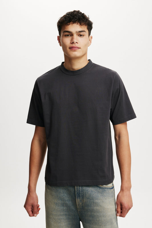 Cropped Fit T-Shirt