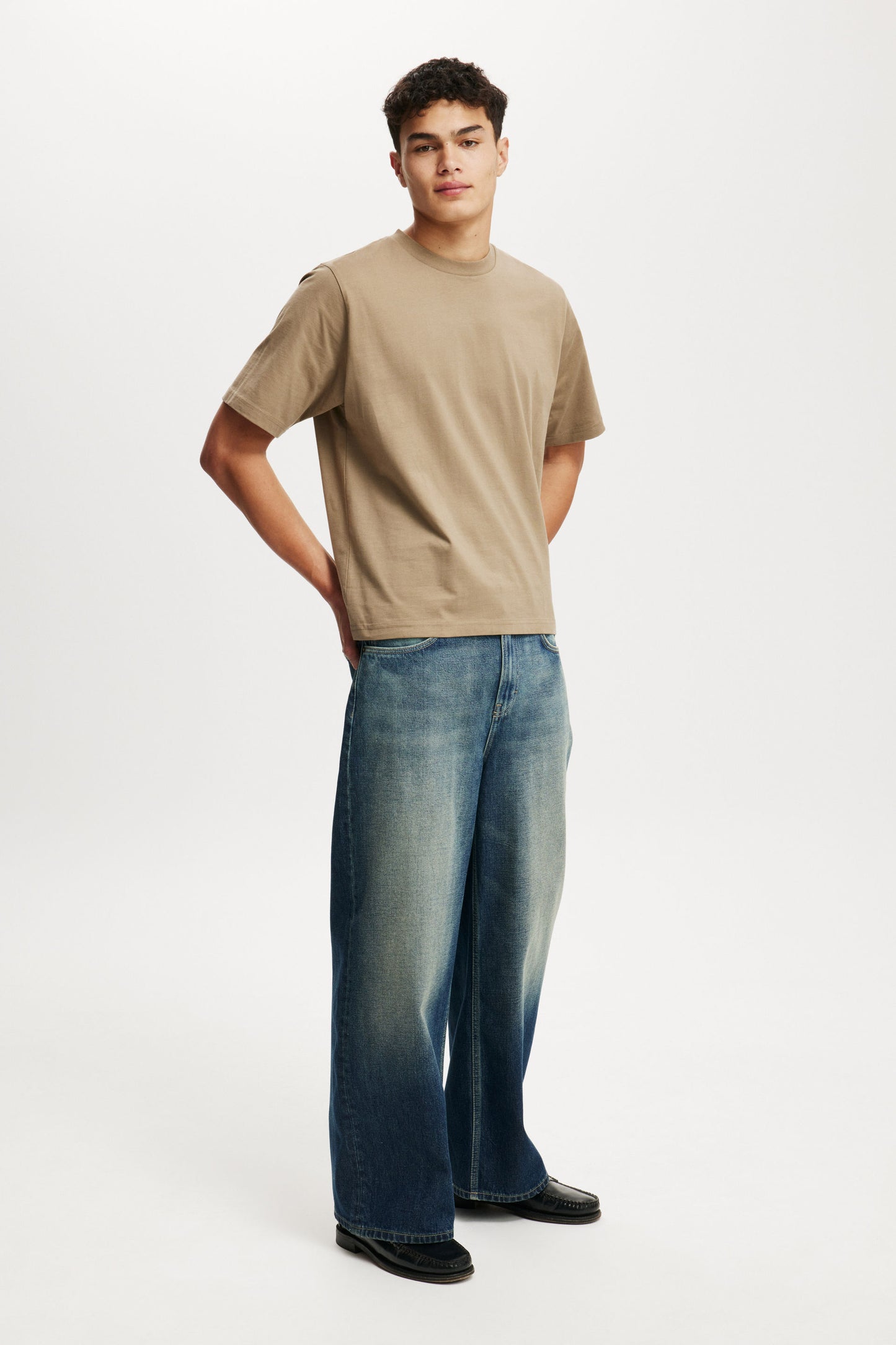 Cropped Fit T-Shirt