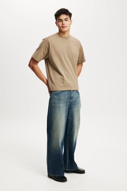 Cropped Fit T-Shirt