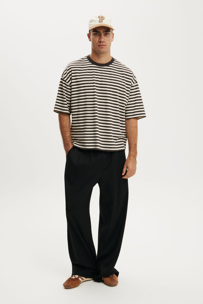 Cropped Fit T-Shirt