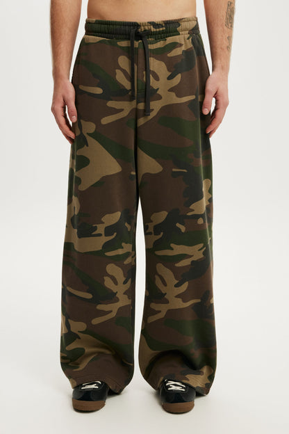 Super Baggy Track Pant