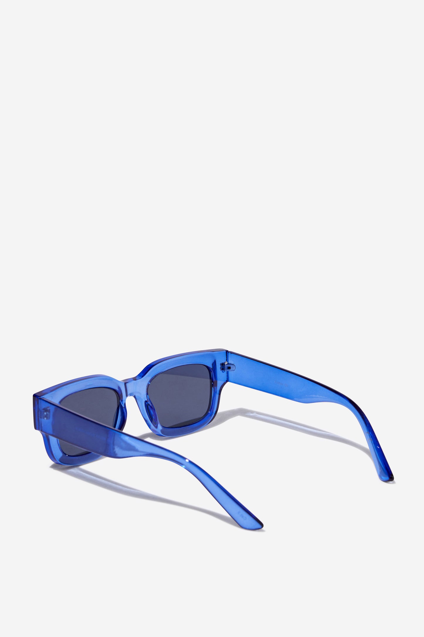 The Relax Sunglasses