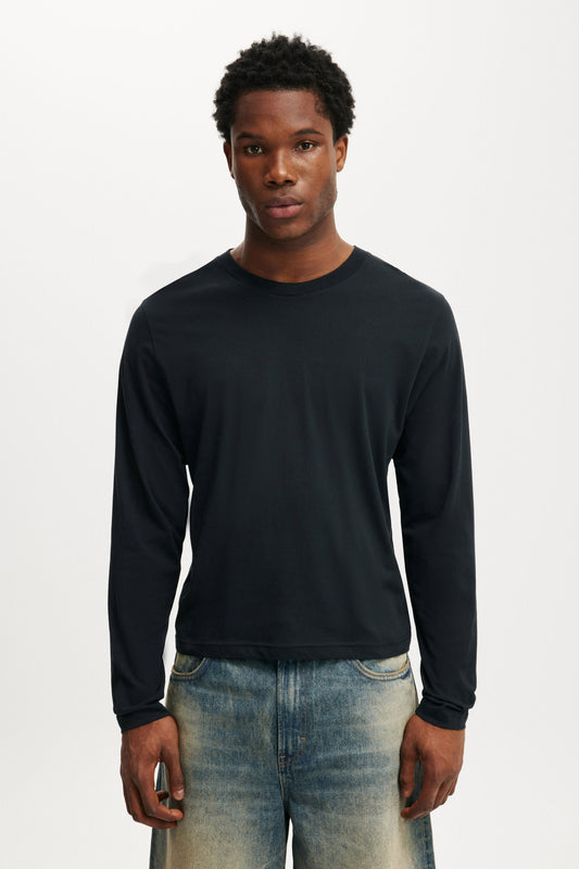 Cropped Fit Long Sleeve