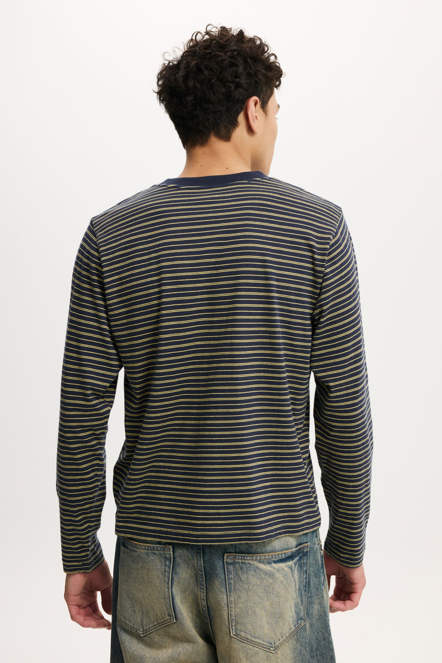 Cropped Fit Long Sleeve