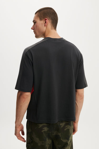 Cropped Fit Alfa Romeo T-Shirt