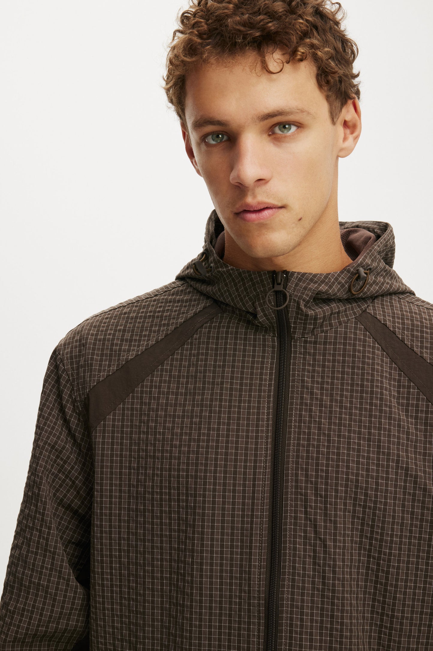 Hooded Spray Jacket