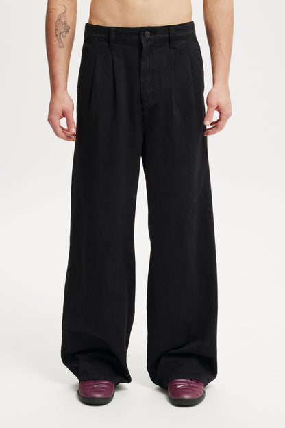 Super Baggy Pleated Pant