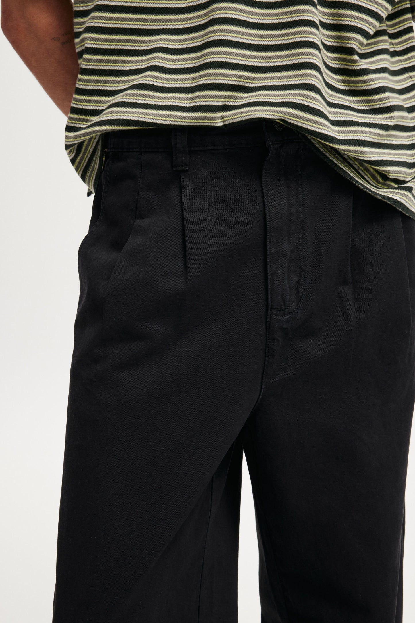Super Baggy Pleated Pant