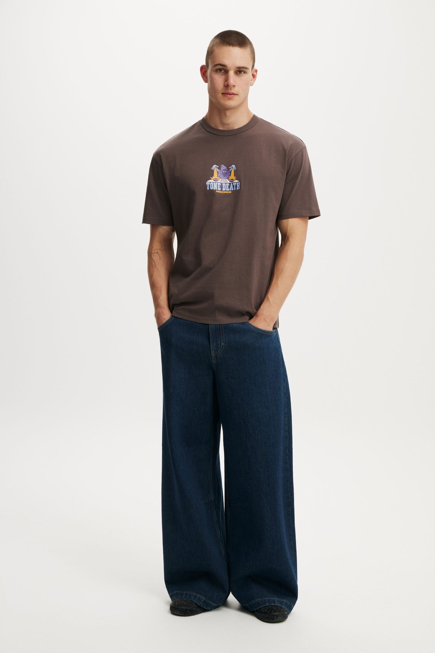 Everyday Fit Graphic T-Shirt