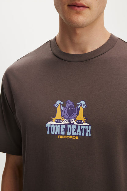 Everyday Fit Graphic T-Shirt