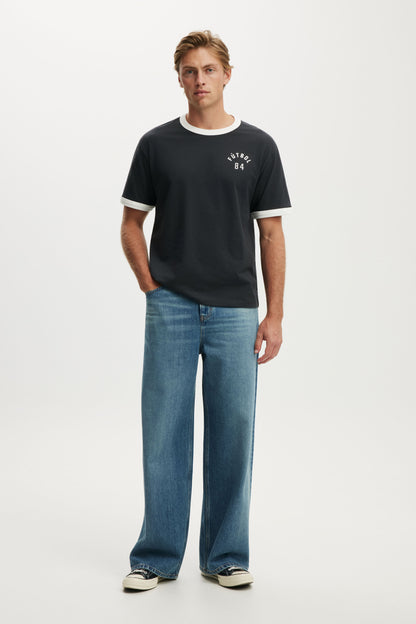 Everyday Fit Graphic T-Shirt