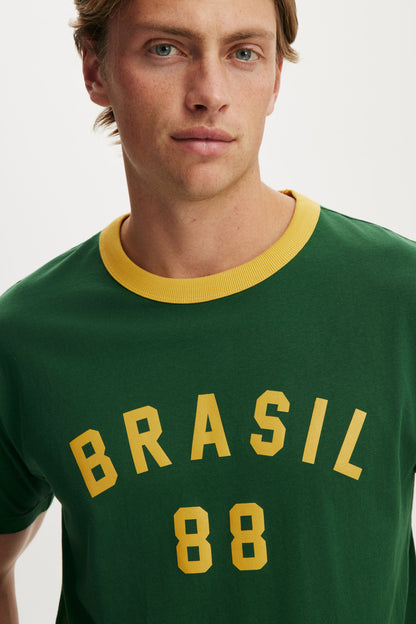 Everyday Fit Graphic T-Shirt