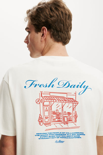 Everyday Fit Graphic T-Shirt