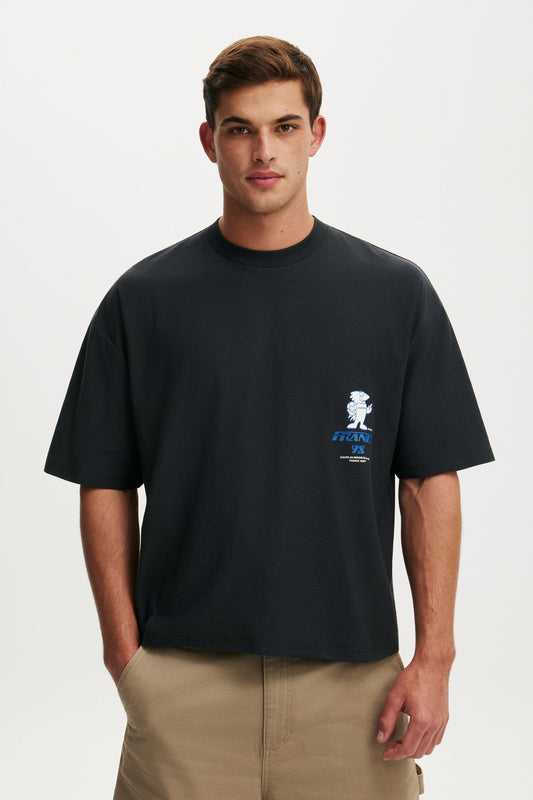 Cropped Fit FIFA T-Shirt