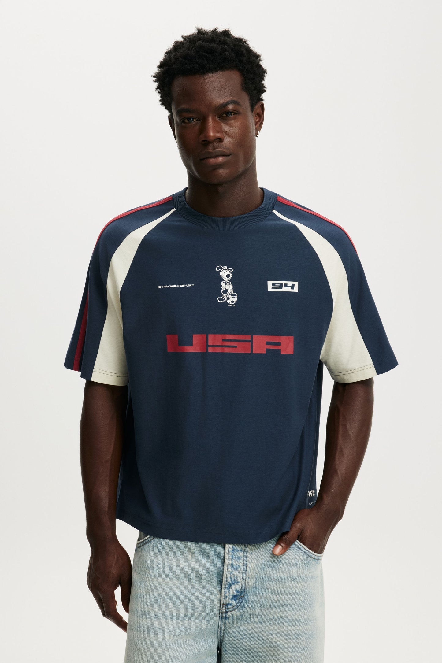 Cropped Fit Fifa T-Shirt