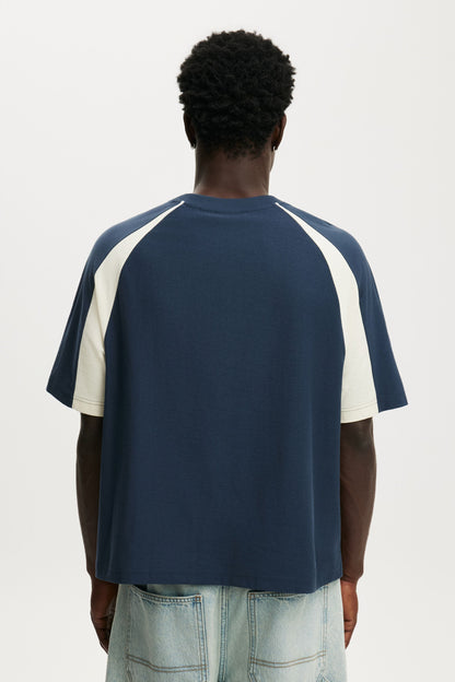 Cropped Fit Fifa T-Shirt