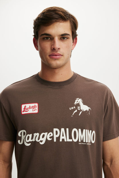 Fitted Graphic T-Shirt