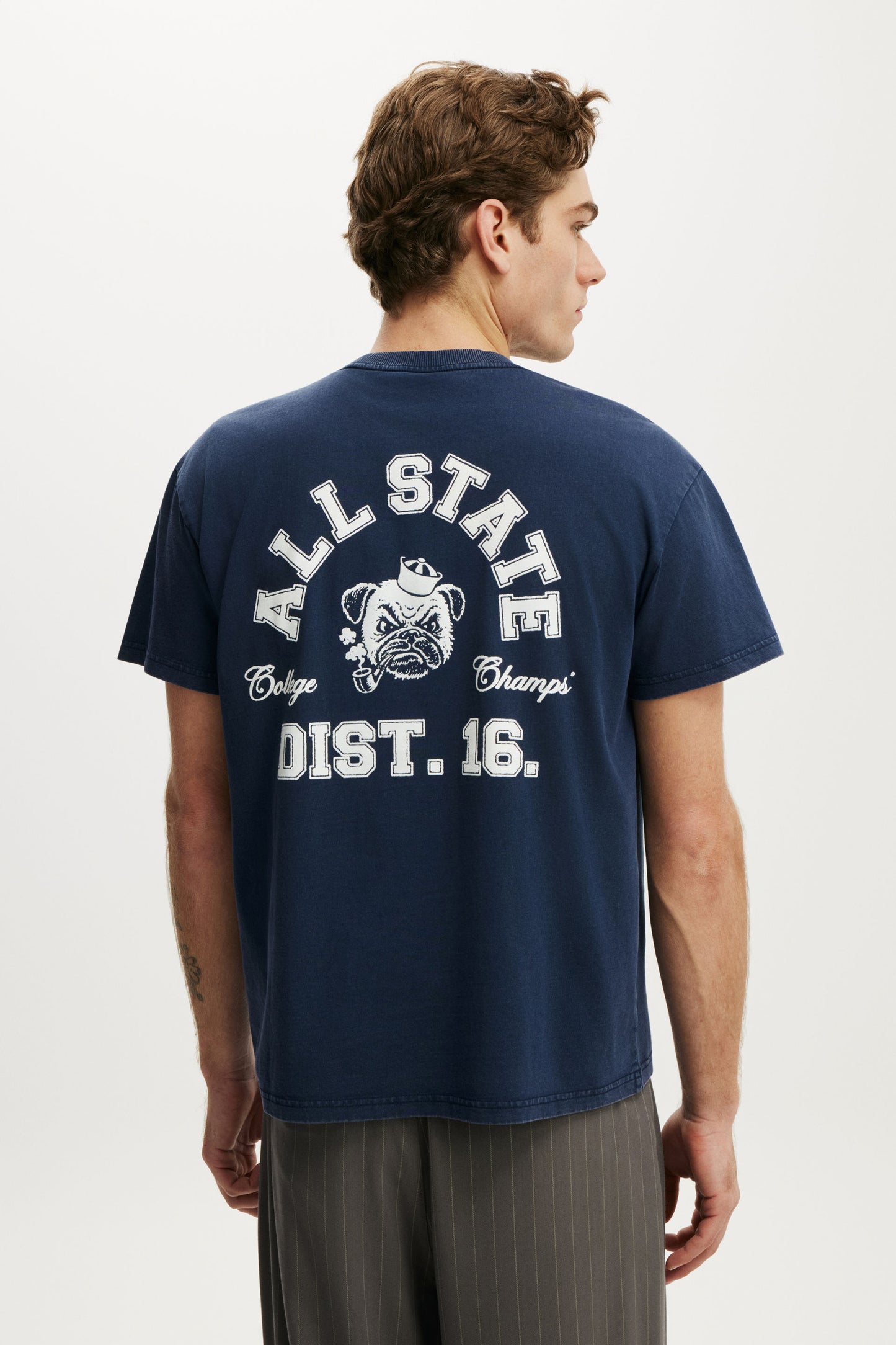 Fitted Graphic T-Shirt