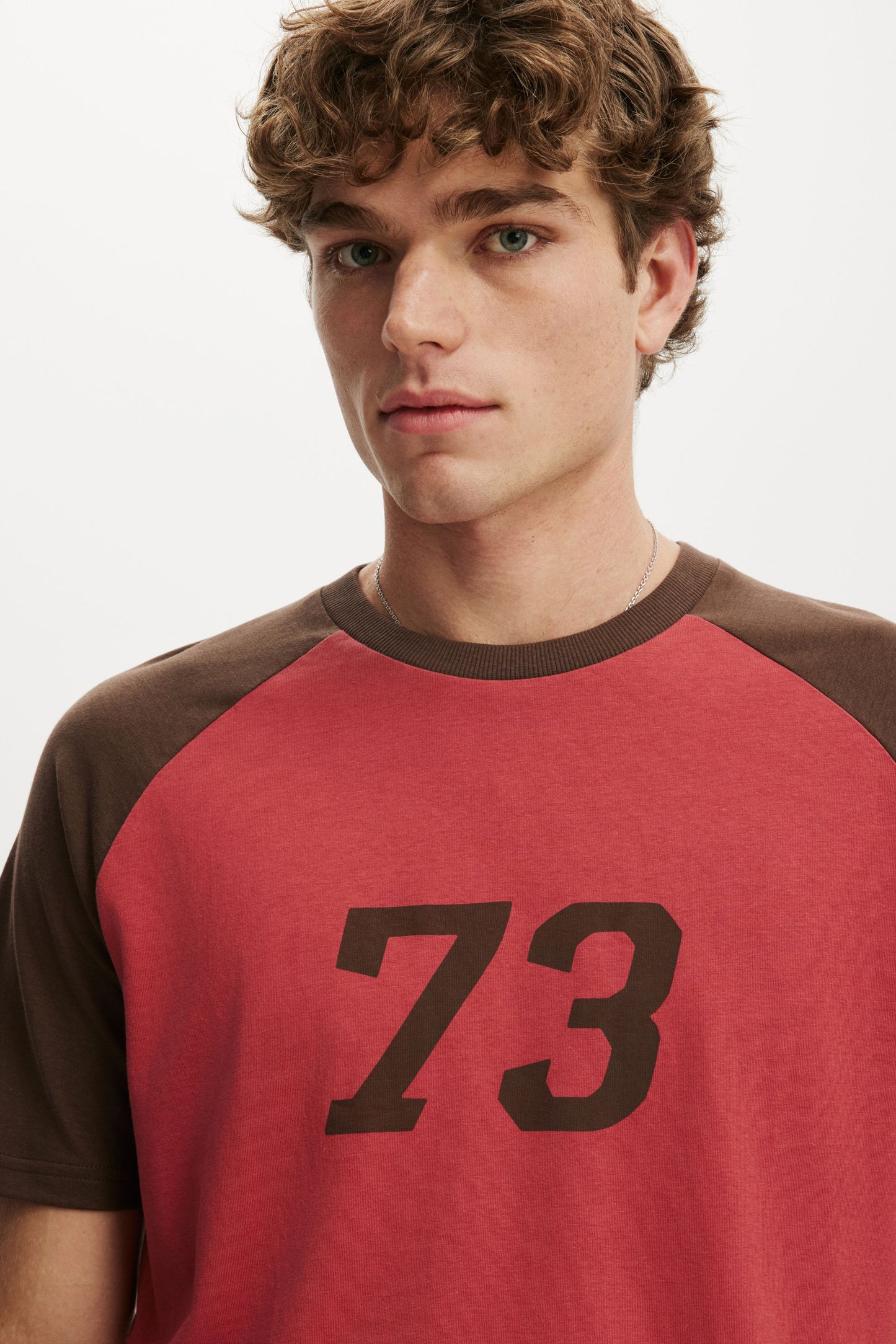 Fitted Graphic T-Shirt