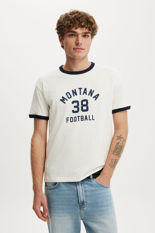Fitted Graphic T-Shirt