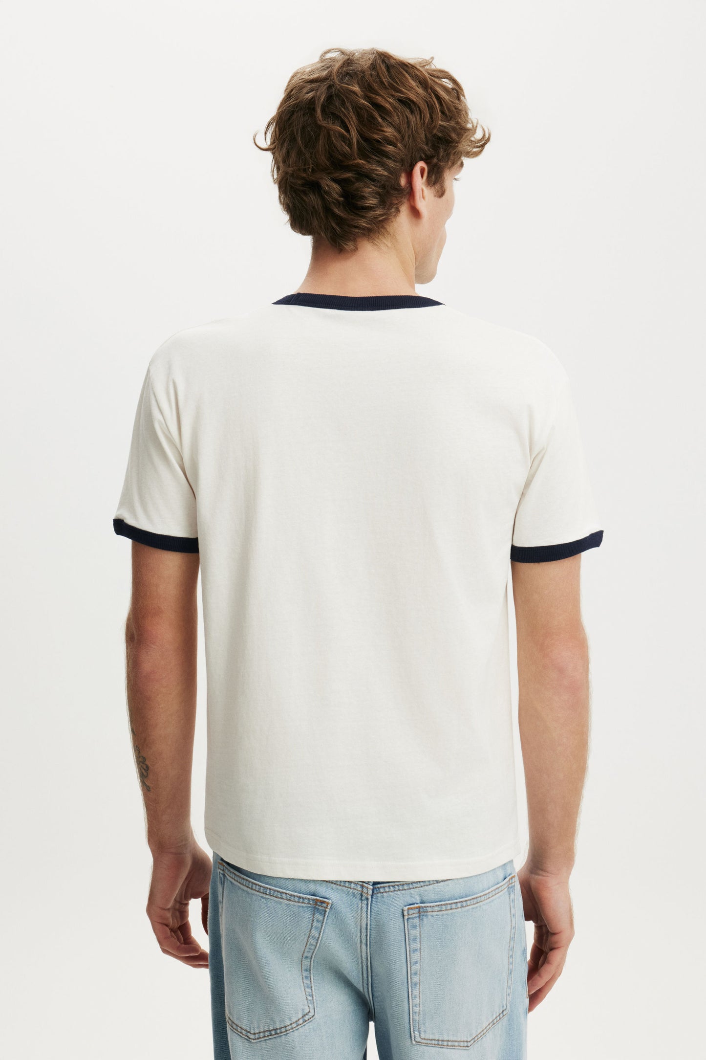 Fitted Graphic T-Shirt