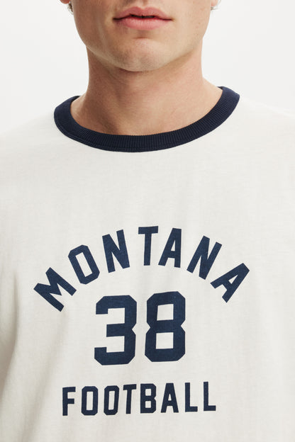 Fitted Graphic T-Shirt