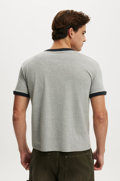 Fitted Graphic T-Shirt