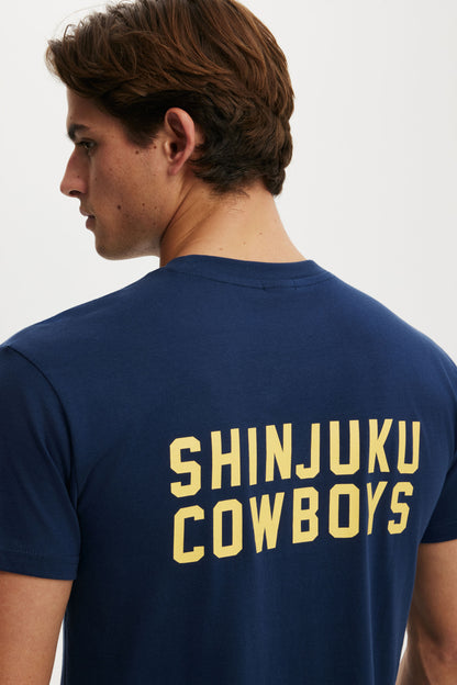 Fitted Graphic T-Shirt