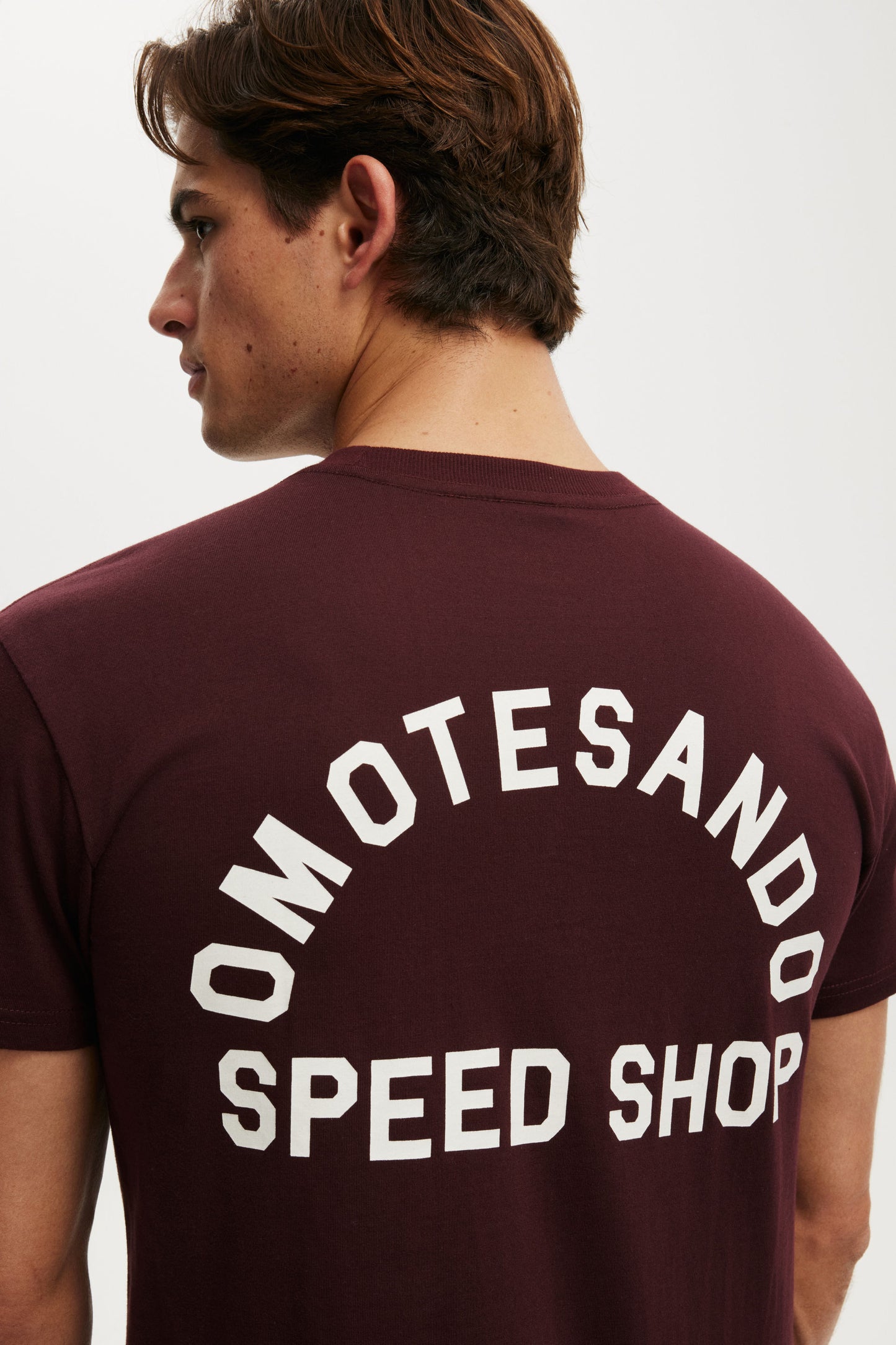 Fitted Graphic T-Shirt