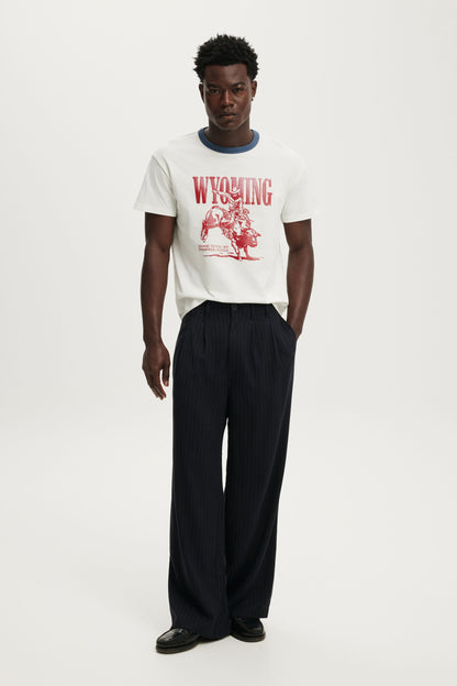 Fitted Graphic T-Shirt