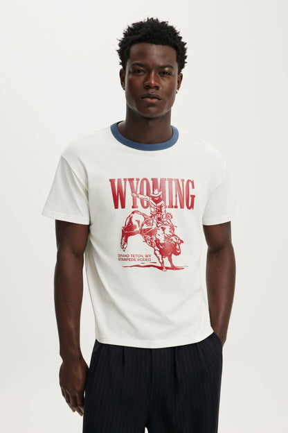 Fitted Graphic T-Shirt