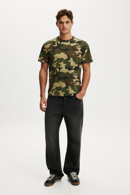 Fitted T-Shirt