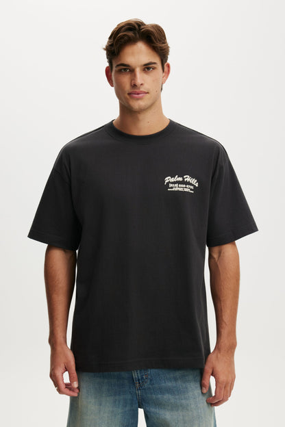 Box Fit Graphic T-Shirt