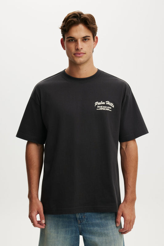Box Fit Graphic T-Shirt