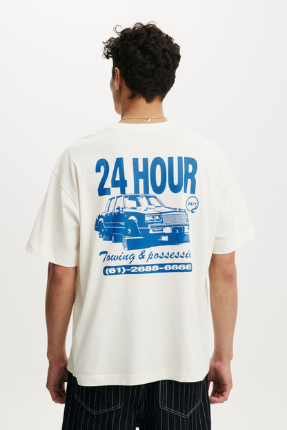 Box Fit Graphic T-Shirt