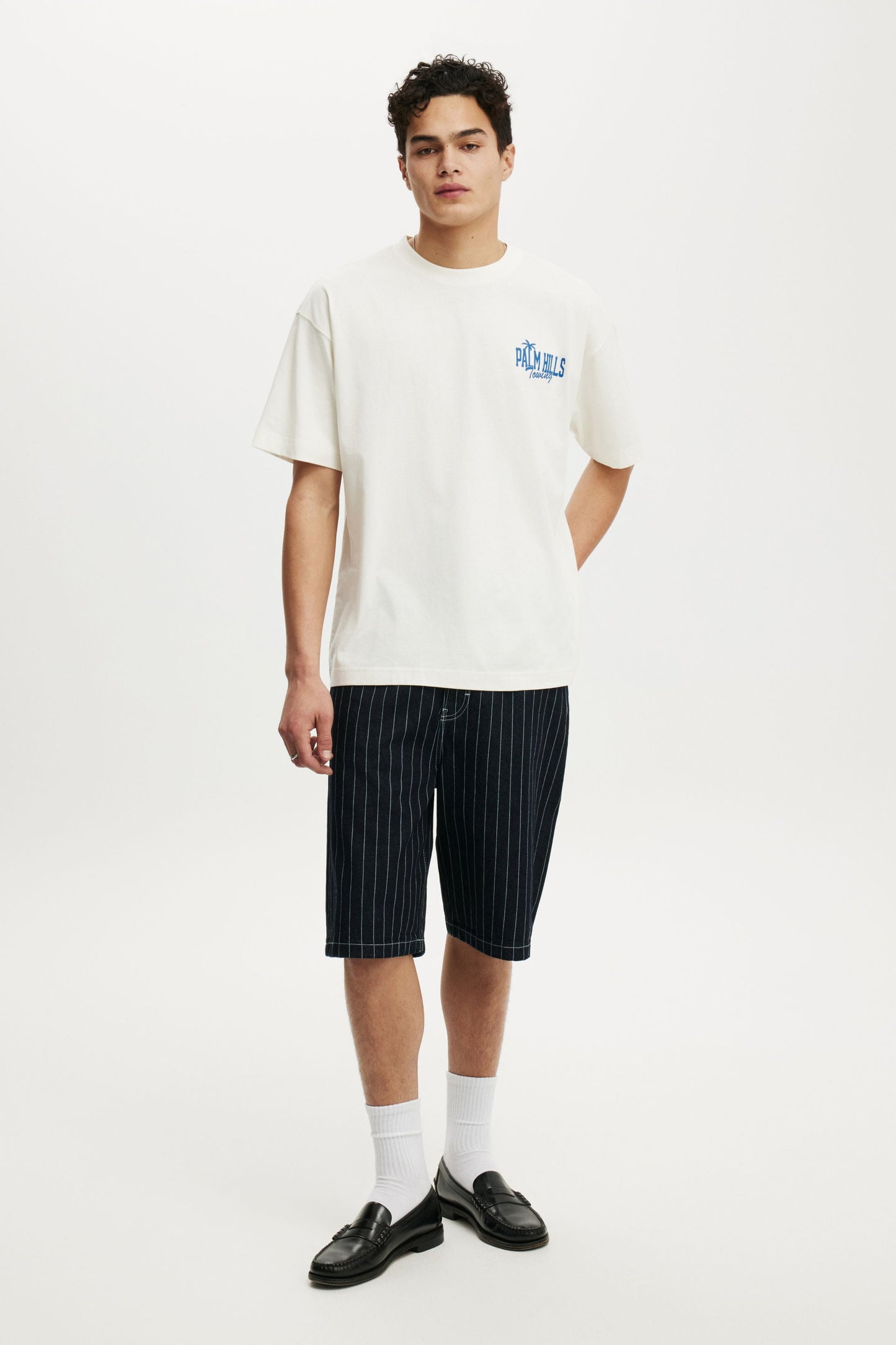 Box Fit Graphic T-Shirt