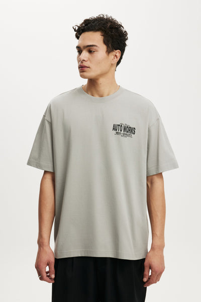 Box Fit Graphic T-Shirt