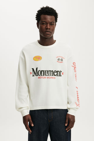 Cropped Fit Textured Graphic Ls T-Shirt