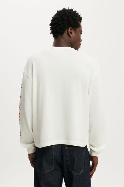 Cropped Fit Textured Graphic Ls T-Shirt