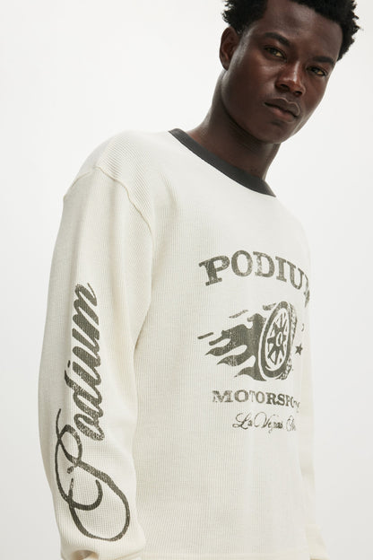 Cropped Fit Graphic Long Sleeve